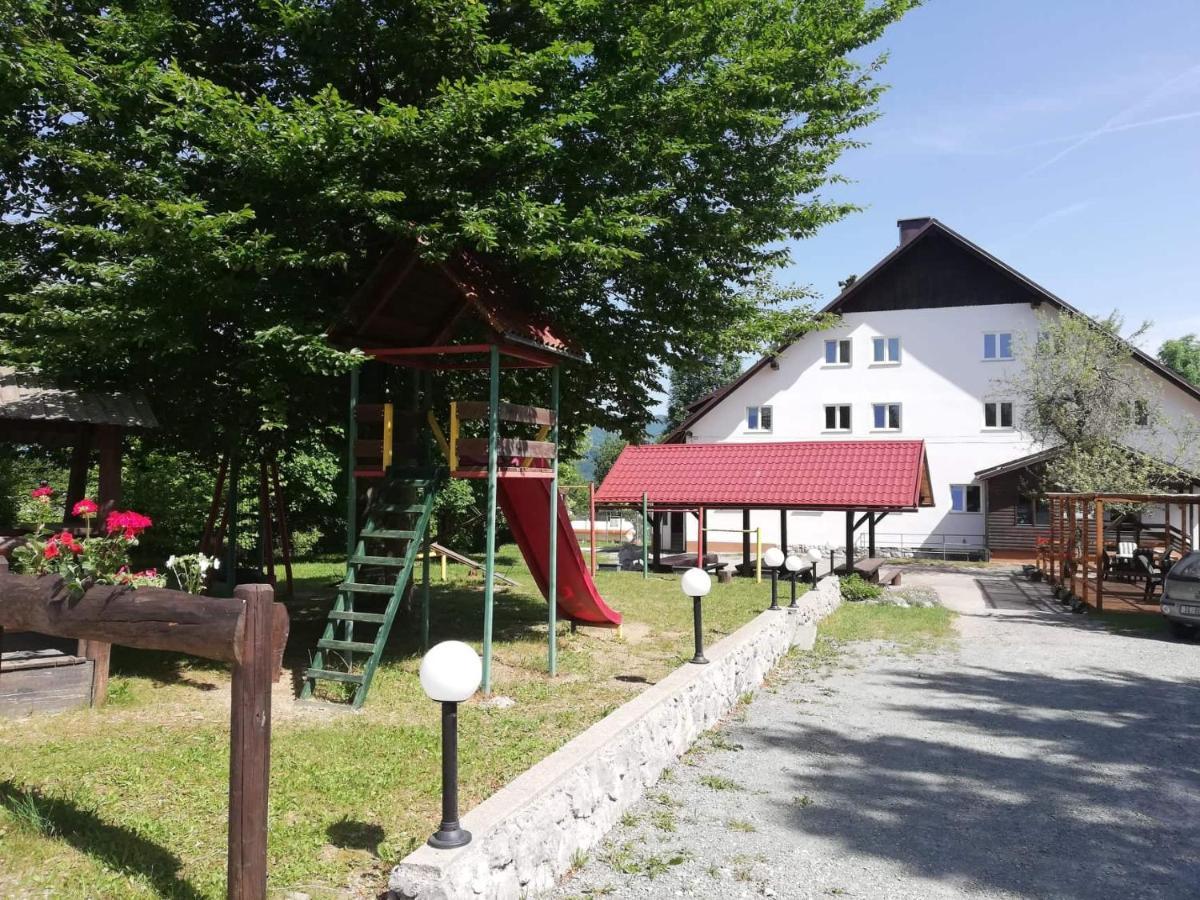 Guesthouse Arnika Fužine Exterior foto